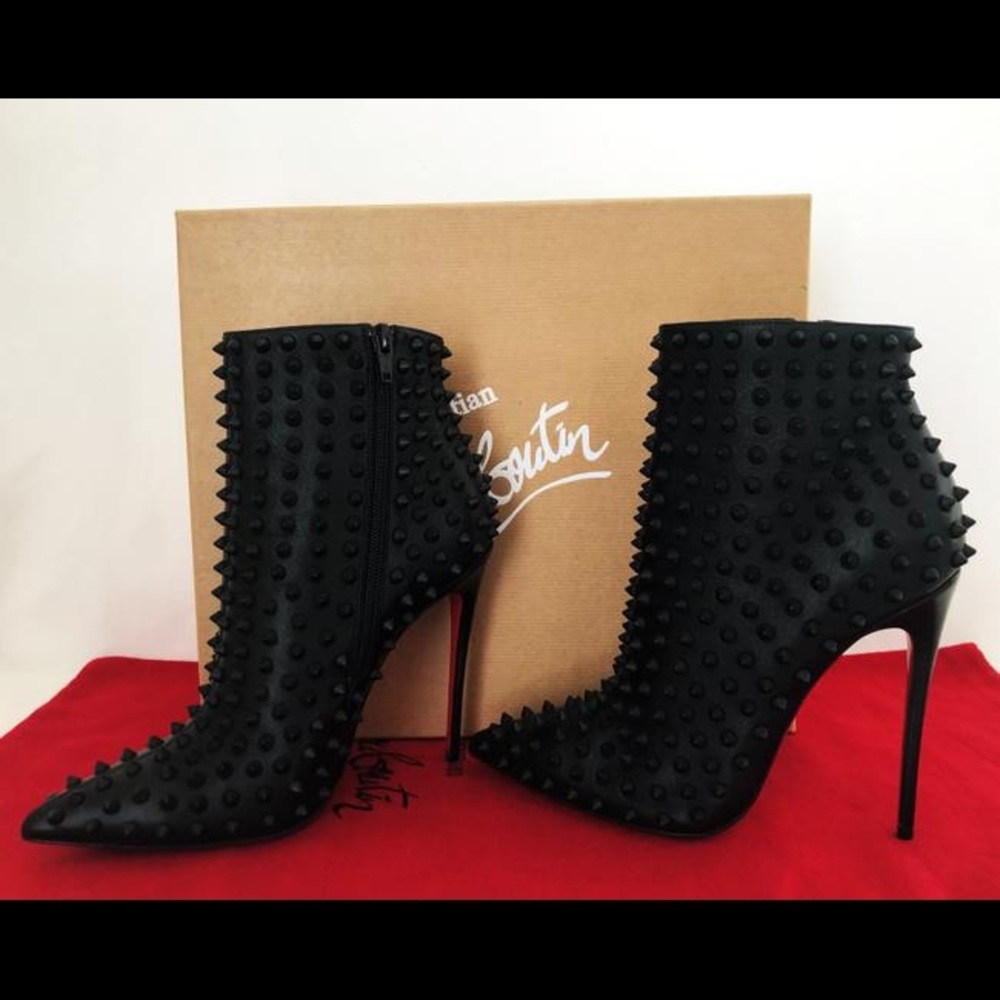 Christian Louboutin Snakilta Blk Spikes Ankle Boot